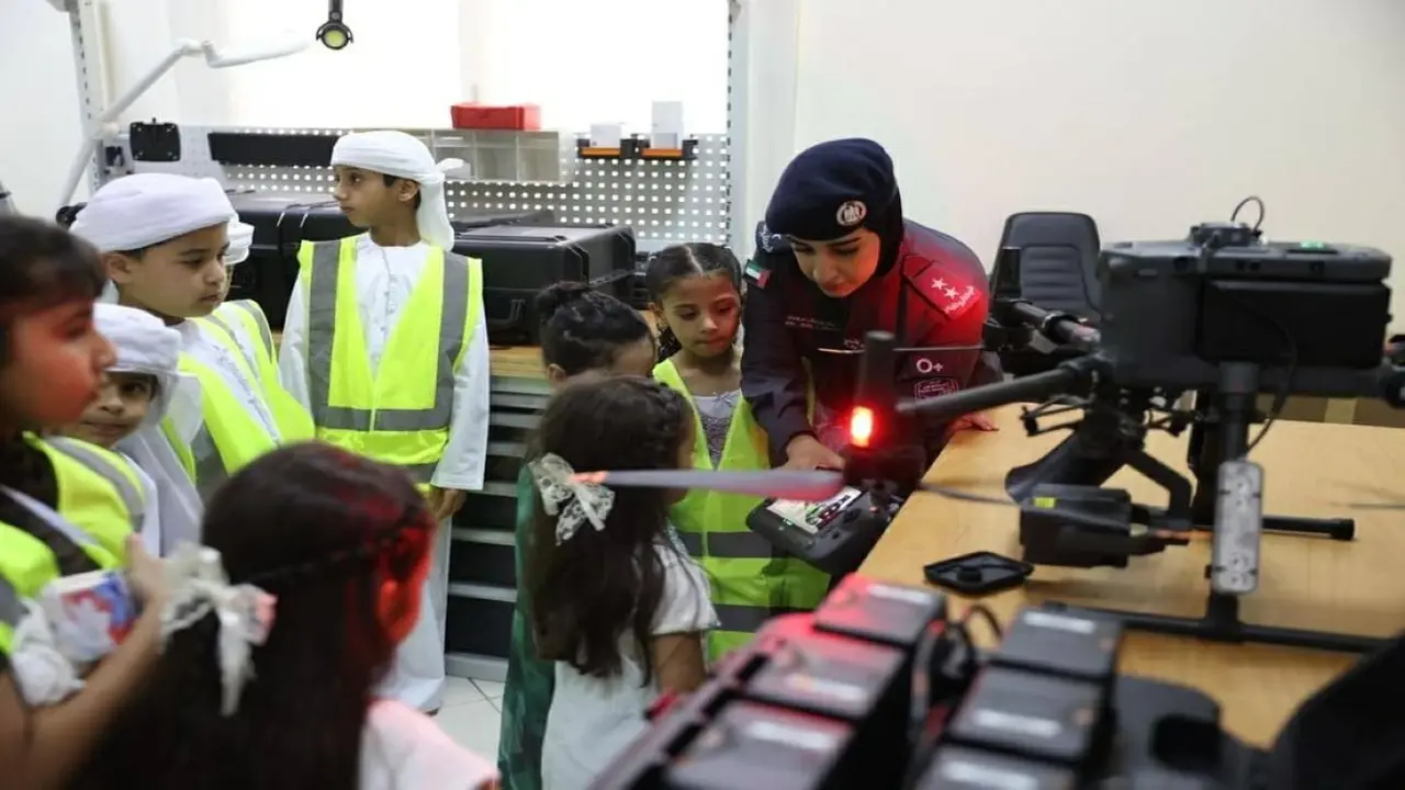 شرطة أبوظبي تطلق مبادرة “أجيالنا في الميدان” لتعزيز المهارات الشبابية
